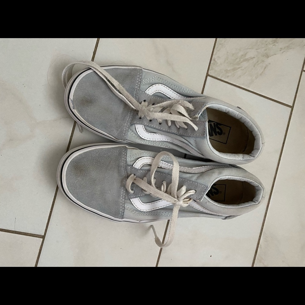 Vans - Picture 1 of 5